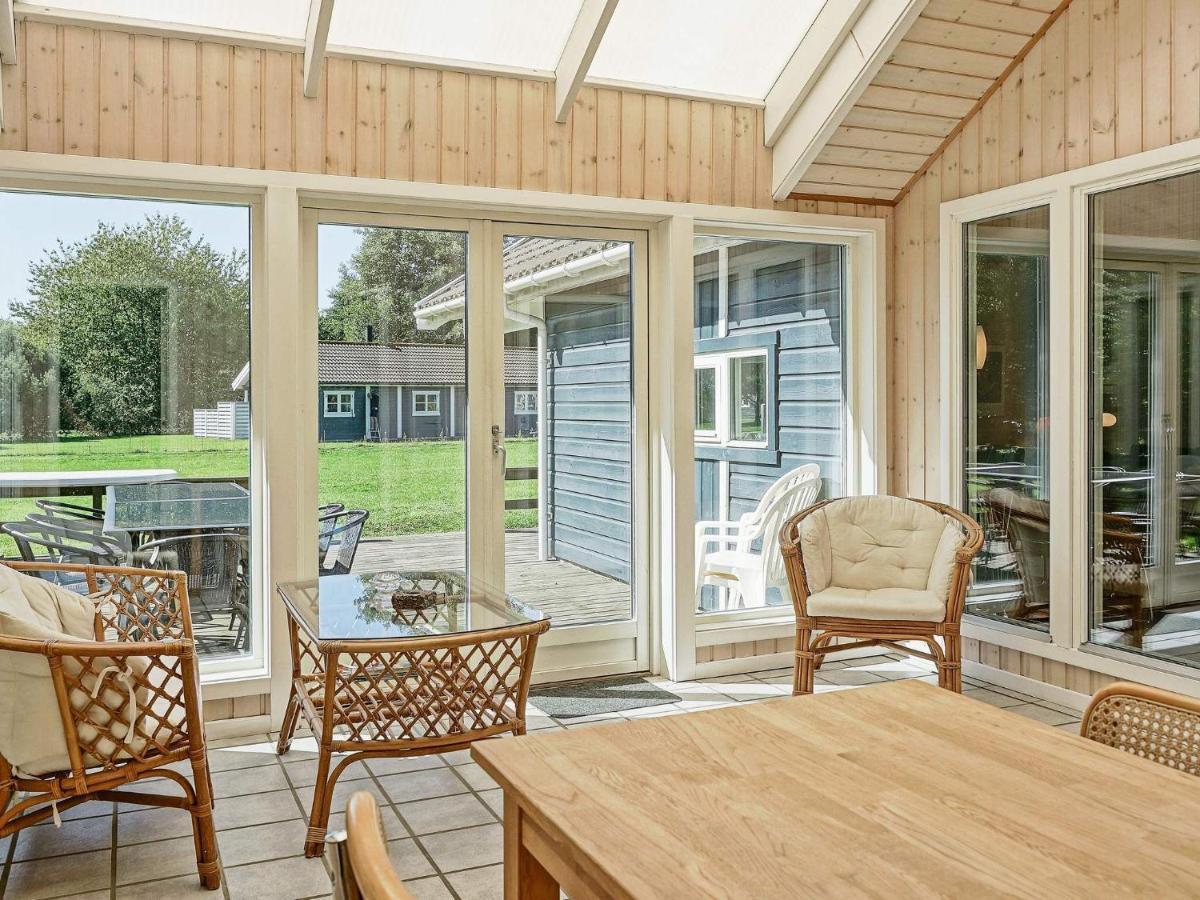 12 Person Holiday Home In Aakirkeby Vester Somarken Exterior foto